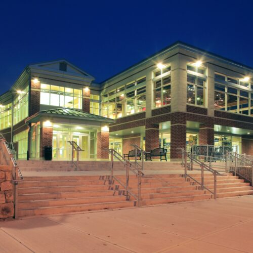 University of Rhode Island<br>Hope Commons Dining Hall<h5>Kingston, RI