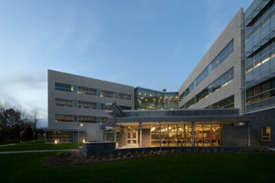 Client: Dimeo (401) 781-9800 | Vision 3 Architects (401) 461-7771 | FM Global (401) 275-3000
Project: FM Global New World Headquarters in Johnston, RI
For more information Contact Gregg Shupe 508-877-7700 www.Shupestudios.com